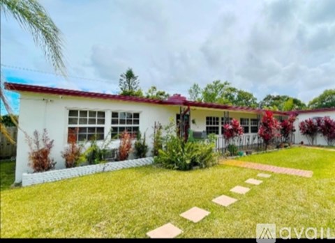 213 SW 3Rd Pl 2 Beds Apartment for Rent