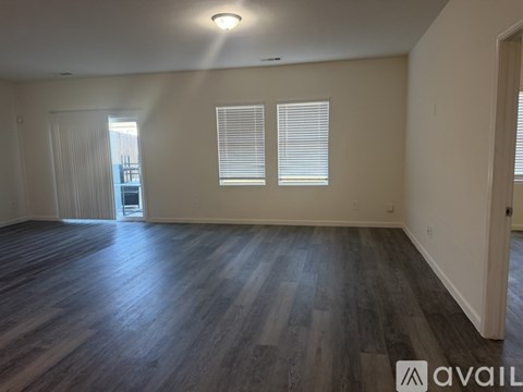 725 Yorkshire Dr 3 Beds Apartment for Rent
