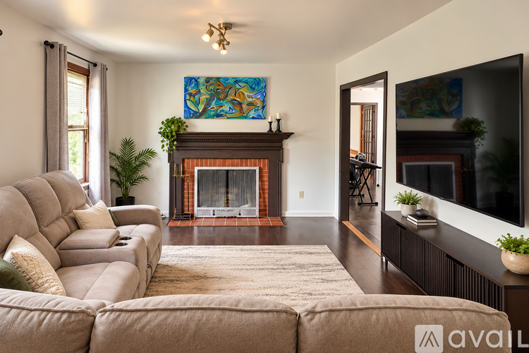 60 Vincent Lane 4 Beds Single Family Home for Rent - Photo gallery 2