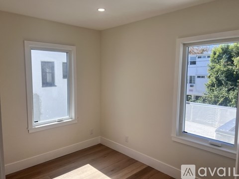 151 North Clark Drive 3 Beds Apartment for Rent