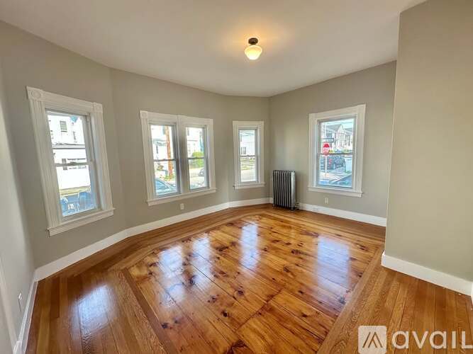 99 Andrews Street 4 Beds Single Family Home for Rent - Photo gallery 5