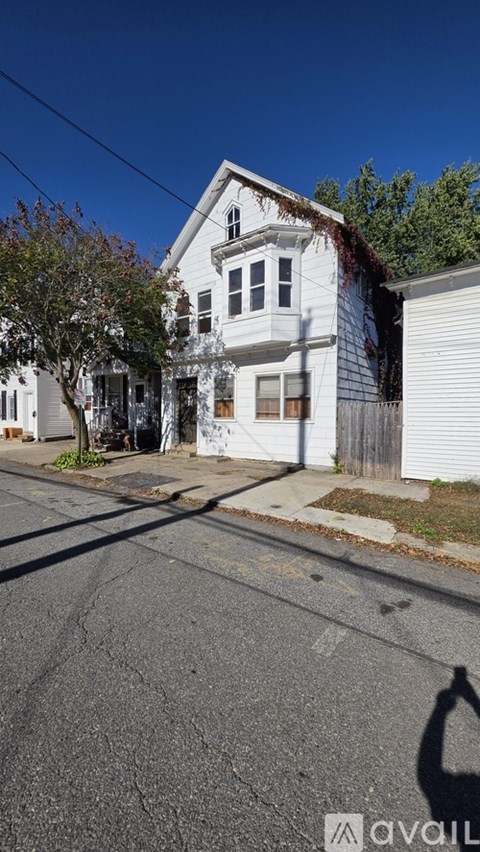 40 King St 2 Beds Apartment for Rent