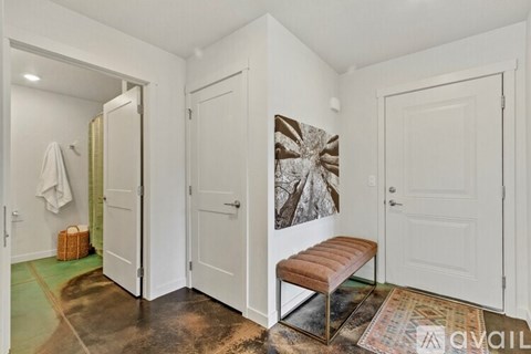 306 E RR Ave 2 Beds Apartment for Rent