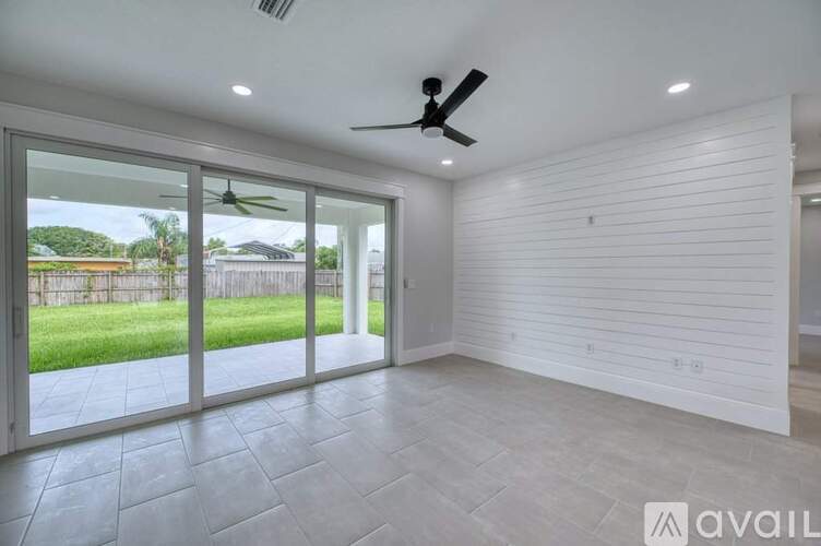 1137 Danny Drive 3 Beds Single Family Home for Rent - Photo gallery 5