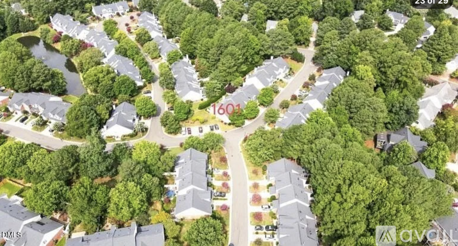 A bird's eye view of a residential area with houses numbered 160.