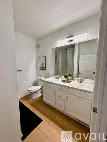 7222 South Blackhawk Street 2 Beds Condo for Rent - Photo gallery 4