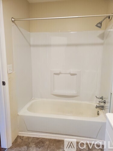 2985 New York 43 1 Apartment for Rent - Photo gallery 1