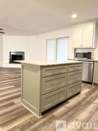 108 Granada Dr 4 Beds Apartment for Rent