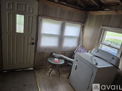 807 W Illinois St 2 Beds Apartment for Rent
