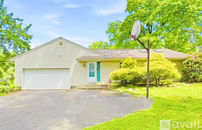 189 Pembroke Road 5 Beds Single Family Home for Rent - Photo gallery 3