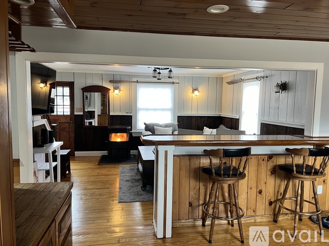 214 Temple Avenue 4 Beds Single Family Home for Rent - Photo gallery 4