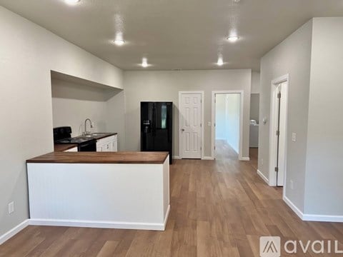 2304 10Th St 3 Beds Apartment for Rent