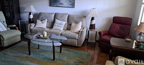 5347 81St Lane North 2 Beds Apartment for Rent
