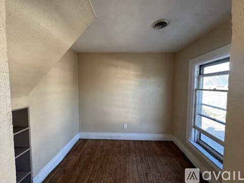 26 Sherwood St 3 Beds Apartment for Rent