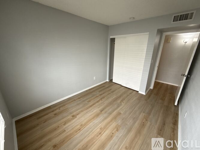 8888 North 47th Avenue 2 Beds Condo for Rent - Photo gallery 3