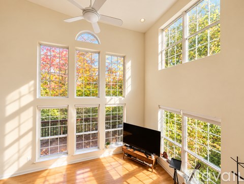 21 Campbell Woods Way 3 Beds Apartment for Rent