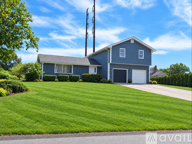 Hilltop Rd 3 Beds Single Family Home for Rent - Photo gallery 1