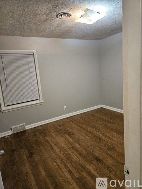 2333 Southview Drive 3 Beds Apartment for Rent