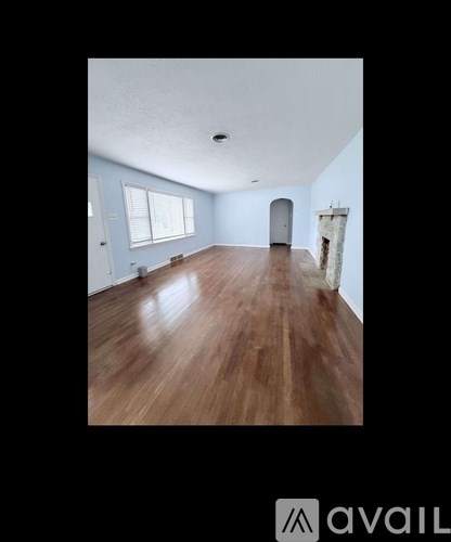 2333 Southview Drive 3 Beds Apartment for Rent