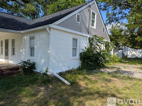 627 6Th Avenue North 3 Beds Apartment for Rent