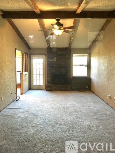 9835 E 37th St 3 Beds Single Family Home for Rent - Photo gallery 5