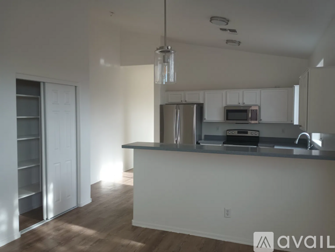 3732 West Glass Lane 4 Beds Single Family Home for Rent - Photo gallery 4
