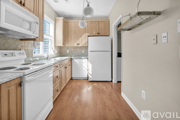 2907 Andover Glen Road 2 Beds Single Family Home for Rent - Photo gallery 4