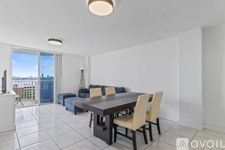 7933 West Drive 2 Beds Condo for Rent - Photo gallery 4