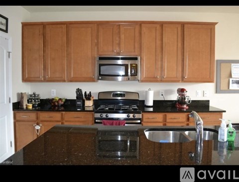 43913 Eastgate View Drive 3 Beds Apartment for Rent