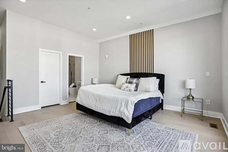 611 Kennedy St NW 3 Beds Condo for Rent - Photo gallery 2