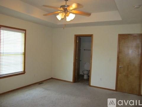 1162 West Broad Street 3 Beds Apartment for Rent