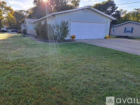 1521 Stanford Dr 3 Beds Apartment for Rent