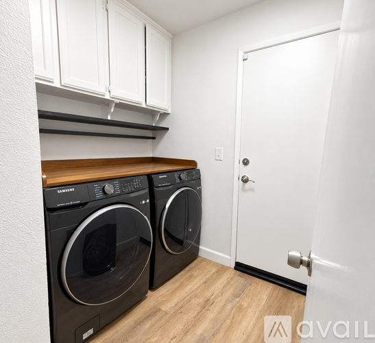 9631 North 10th Street 3 Beds Single Family Home for Rent - Photo gallery 4