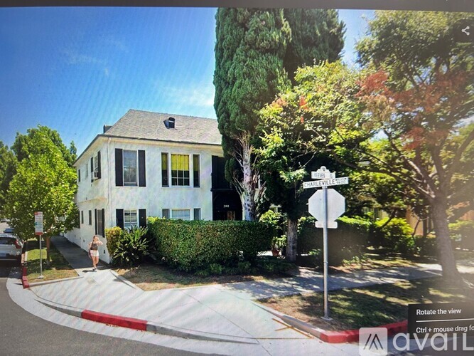 200 S Reeves Dr Studio Apartment for Rent - Photo gallery 1