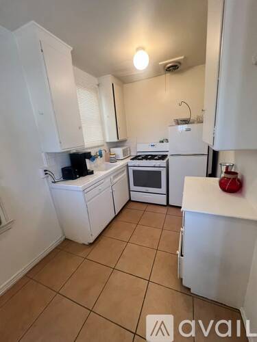 200 S Reeves Dr Studio Apartment for Rent - Photo gallery 3