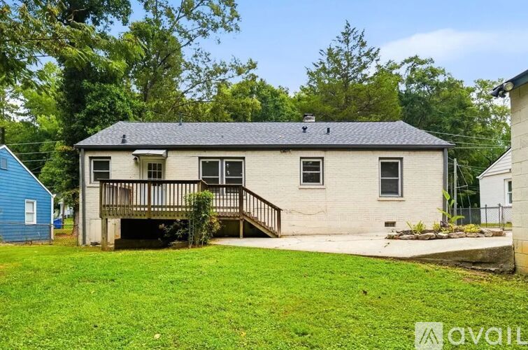 1968 Beecher Road Southwest 3 Beds Single Family Home for Rent - Photo gallery 2