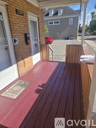 1529 State Avenue 3 Beds Apartment for Rent
