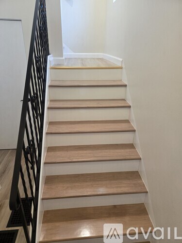 1529 State Avenue 3 Beds Apartment for Rent