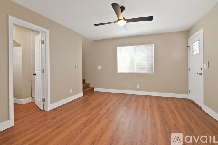 1833 E 7th St 3 Beds Single Family Home for Rent - Photo gallery 4