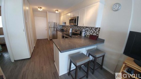 222 Ka?Iulani Avenue 2 Beds Apartment for Rent