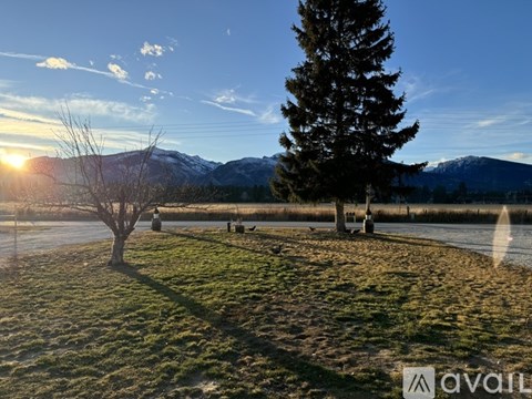 1086 Meridian Road 2 Beds Apartment for Rent