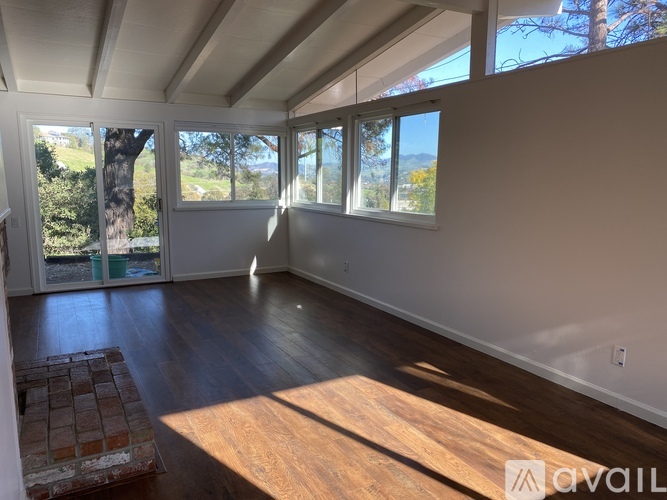 1351 Juanita Drive 2 Beds Single Family Home for Rent - Photo gallery 2