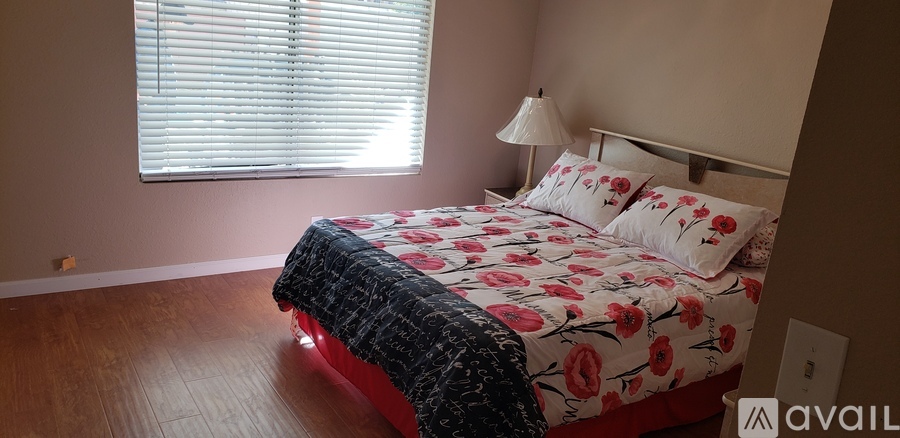 7731 Parnell Ave 2 Beds Single Family Home for Rent - Photo gallery 2