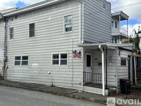 50 S Locust St 2 Beds Apartment for Rent