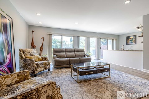 335 Milford Road 3 Beds Apartment for Rent