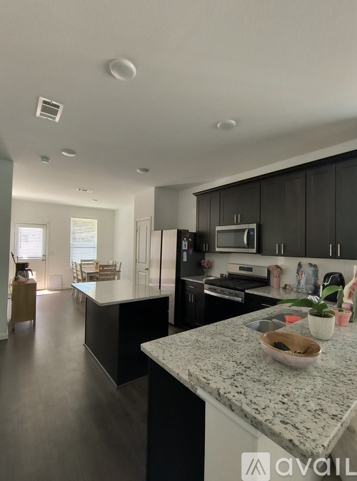 17627 Gambrel Lane 3 Beds Single Family Home for Rent - Photo gallery 2