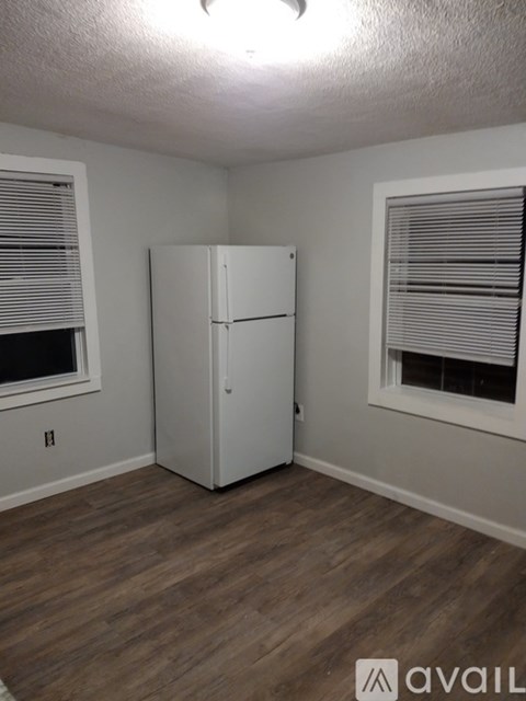 445 7Th Ave 3 Beds Apartment for Rent