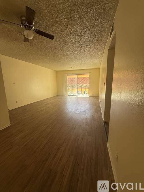 14032 Doty Ave 2 Beds Apartment for Rent - Photo gallery 5