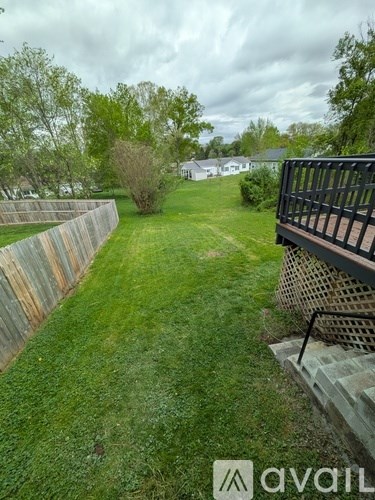 1001 Main St 3 Beds Apartment for Rent
