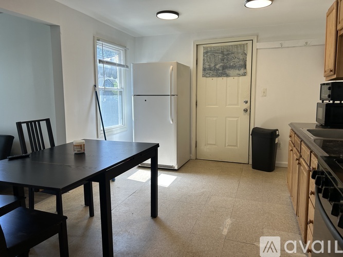 61 Walnut Street 2 Beds Single Family Home for Rent - Photo gallery 1